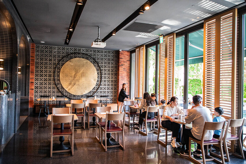 台南市仁德區捷絲旅台南虎山館｜宛如峇里島烏布雨林無邊際泳池！設計感十足渡假飯店