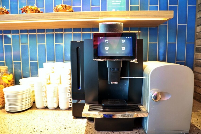 台南市仁德區台南住宿推薦捷絲旅台南虎山館|台南親子飯店.戶外泳池超美.享用點心吧.超高CP值.晚餐/早餐.近十鼓文化園區