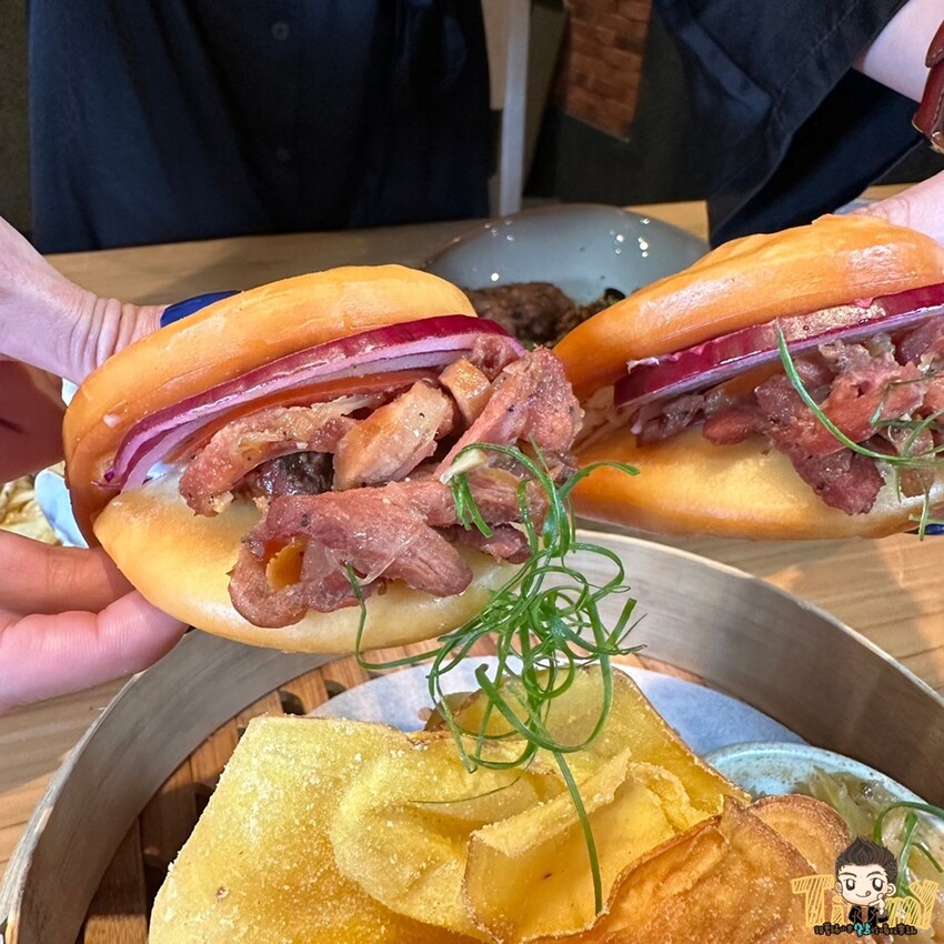 台南一輩子一定要住一次的五星級旅館！還有五星級主廚團隊進駐。懷舊與時尚元素兼具還有絕美露天泳池！