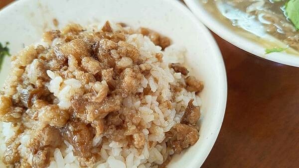 【板橋美食】福哥滷肉飯｜超過５０年老字號，沒有招牌的超低調滷肉飯