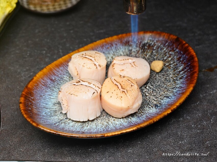 一潤鮮切鍋物｜台中人氣燒肉店新品牌開在這，台中高檔火鍋，主打現切頂級冷藏肉，還有免費和牛擔擔麵爽爽吃～