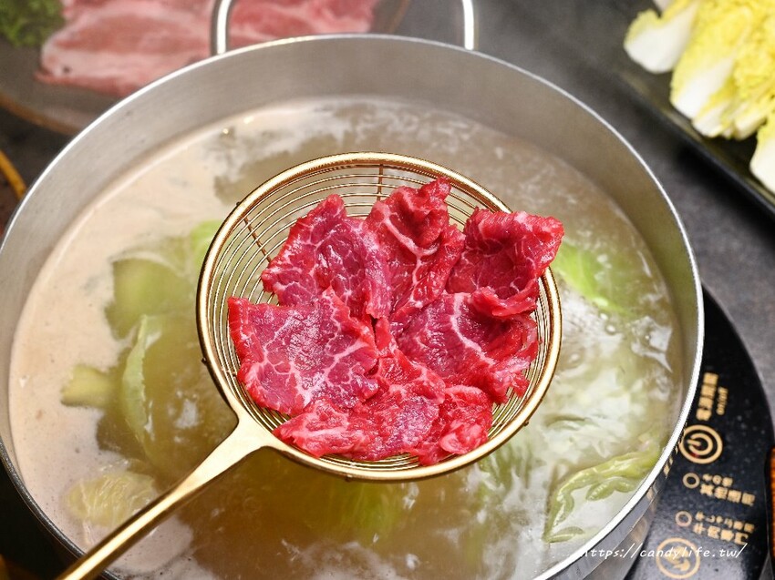 一潤鮮切鍋物｜台中人氣燒肉店新品牌開在這，台中高檔火鍋，主打現切頂級冷藏肉，還有免費和牛擔擔麵爽爽吃～