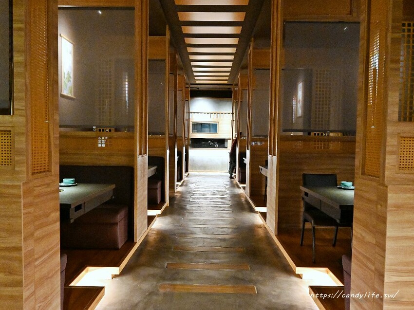 一潤鮮切鍋物｜台中人氣燒肉店新品牌開在這，台中高檔火鍋，主打現切頂級冷藏肉，還有免費和牛擔擔麵爽爽吃～