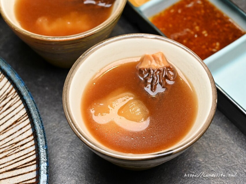 一潤鮮切鍋物｜台中人氣燒肉店新品牌開在這，台中高檔火鍋，主打現切頂級冷藏肉，還有免費和牛擔擔麵爽爽吃～