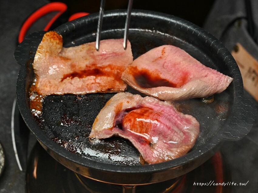 一潤鮮切鍋物｜台中人氣燒肉店新品牌開在這，台中高檔火鍋，主打現切頂級冷藏肉，還有免費和牛擔擔麵爽爽吃～