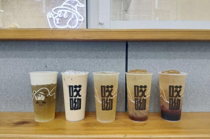 高雄港式美食「智勝所香港餐廳」假日全日營業!炸雞腿拌麵配花生西多士。