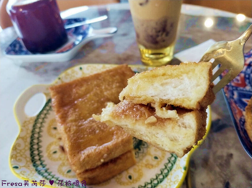 高雄港式美食「智勝所香港餐廳」假日全日營業!炸雞腿拌麵配花生西多士。