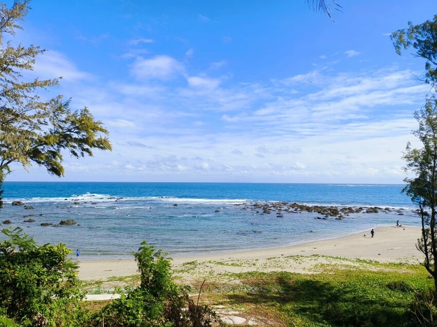 【台東美食】紀早灣麵包果咖啡坊．以麵包果為主題的海景咖啡廳!