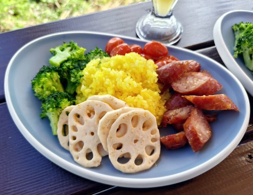 【台東美食】紀早灣麵包果咖啡坊．以麵包果為主題的海景咖啡廳!