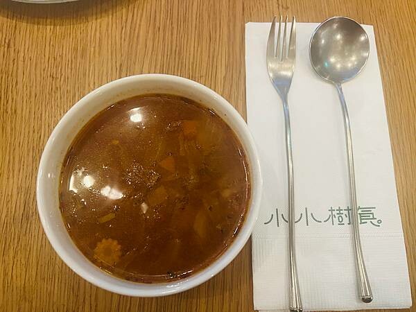 台北搭捷運就能抵達的餐廳:稻舍 迪化街。小小樹食 敦化南路