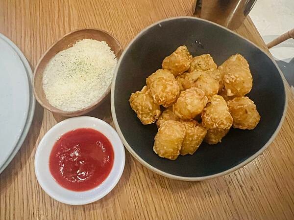 台北搭捷運就能抵達的餐廳:稻舍 迪化街。小小樹食 敦化南路