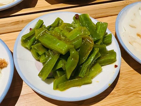 台北搭捷運就能抵達的餐廳:稻舍 迪化街。小小樹食 敦化南路