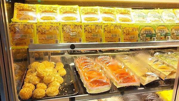 我家牛排 中和店｜假日要等候至少２小時以上才能吃到，最狂的自助吧牛排店