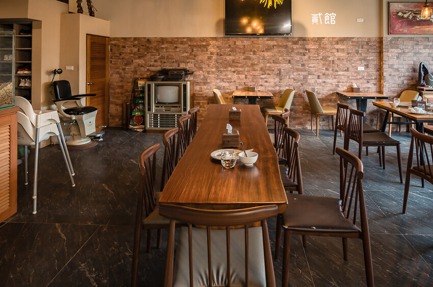 ｜花蓮住宿｜貳館海景民宿，躺在床上就能欣賞太平洋景色、看日出和星星，房間內還有溜滑梯讓孩子玩個夠 - Hallo！I'm 婷兒