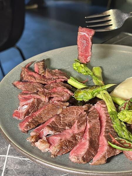 台北市松山區[台北美食] Cantine Marais 瑪黑餐酒 敦南店 法式創意歐陸料理 調酒好喝！#大安區忠孝敦化美食 @蛋寶趴趴go