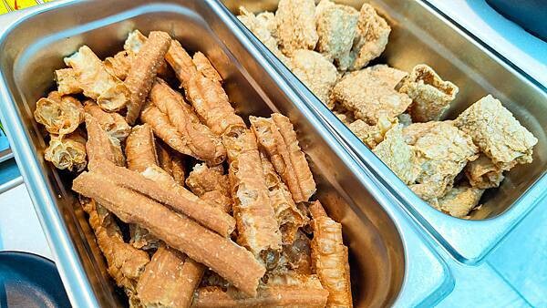 【桃園龍潭美食】光鮮鍋物|室內有如大自然情境,置身於森林般感受的火鍋店!自種新鮮蔬菜無限量吃到飽