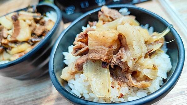 【桃園龍潭美食】光鮮鍋物|室內有如大自然情境,置身於森林般感受的火鍋店!自種新鮮蔬菜無限量吃到飽