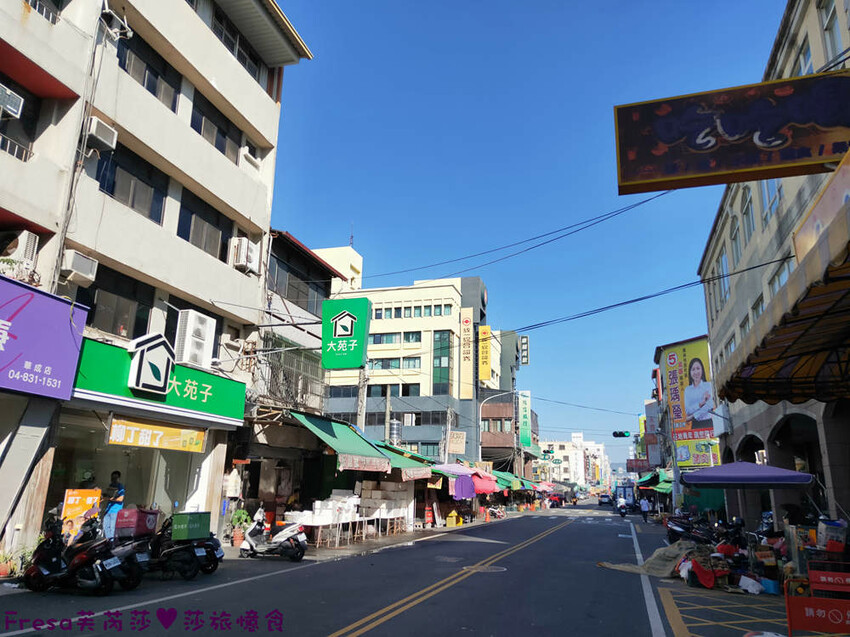 彰化麵館【吃吃喝喝複合式餐飲店】員林菜市場旁人氣麵館＋水餃.室內環境很舒服│員林火車站│員林美食