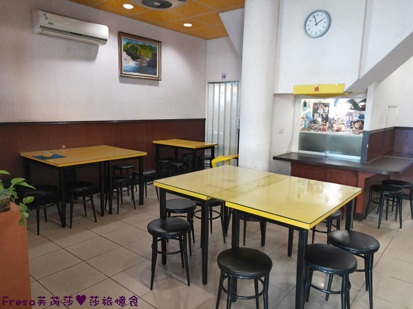 彰化麵館【吃吃喝喝複合式餐飲店】員林菜市場旁人氣麵館＋水餃.室內環境很舒服│員林火車站│員林美食