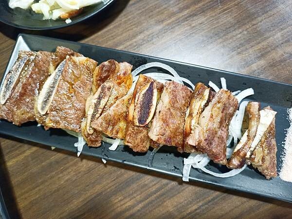 高雄市三民區廣受大家喜愛的碳烤、熱炒店！夯夯夯【阿鴻碳烤】高雄熱炒店推薦