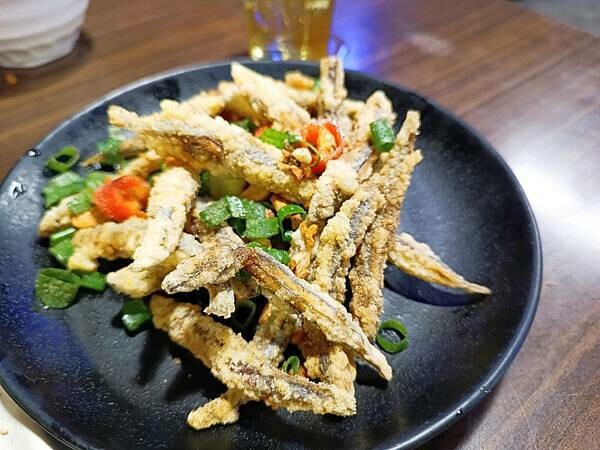 高雄市三民區廣受大家喜愛的碳烤、熱炒店！夯夯夯【阿鴻碳烤】高雄熱炒店推薦