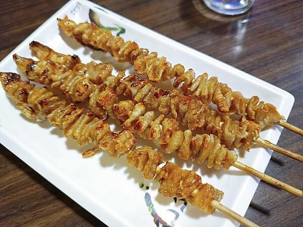 高雄市三民區廣受大家喜愛的碳烤、熱炒店！夯夯夯【阿鴻碳烤】高雄熱炒店推薦