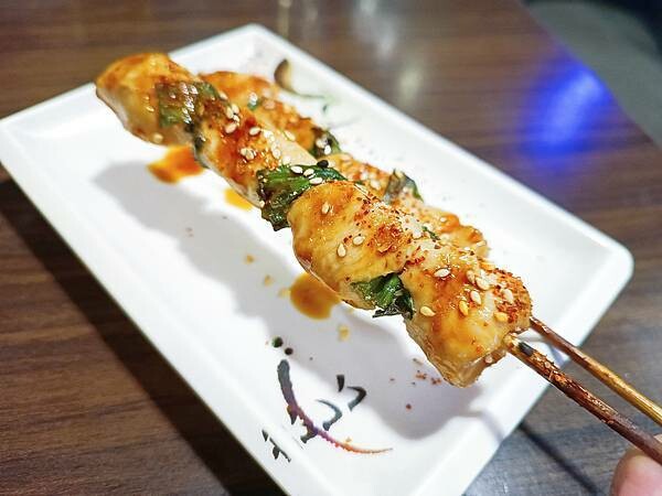 高雄市三民區廣受大家喜愛的碳烤、熱炒店！夯夯夯【阿鴻碳烤】高雄熱炒店推薦