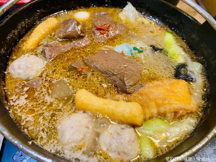 【新北。美食。消夜】築間幸福鍋-新北板誠店 府中站 蔬食自助吧 每天新鮮供應 一碗熱湯 用心款待 傳遞築間暖暖的幸福味 !