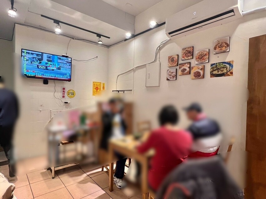 （蘆洲美食）意味廚房～必吃酒釀紅燒牛肉麵、冬季剝皮辣椒雞湯、