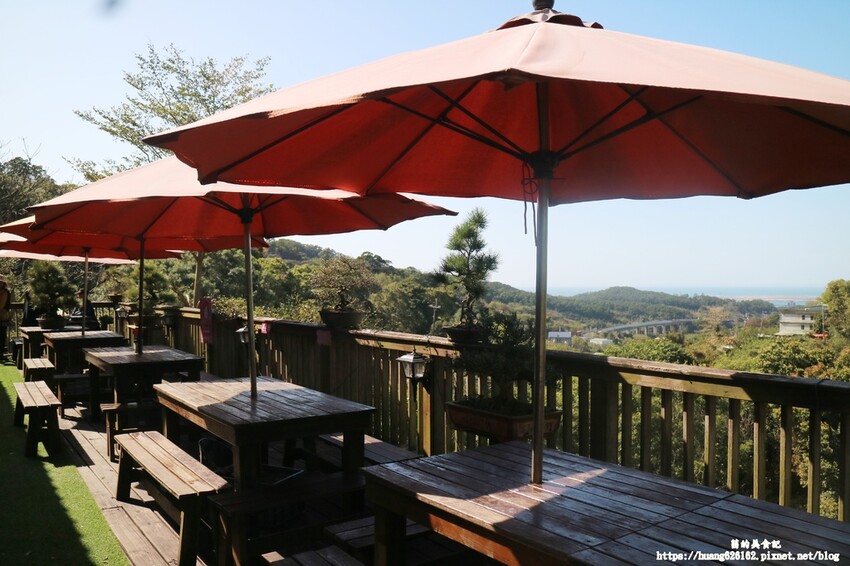 【新北八里區 】八里餐廳推薦『八里開心果園美食景觀餐廳』到底$588元風味餐吃什麼?