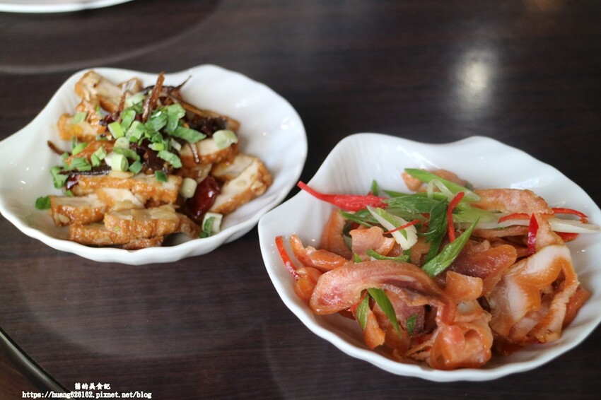 【新北八里區 】八里餐廳推薦『八里開心果園美食景觀餐廳』到底$588元風味餐吃什麼?