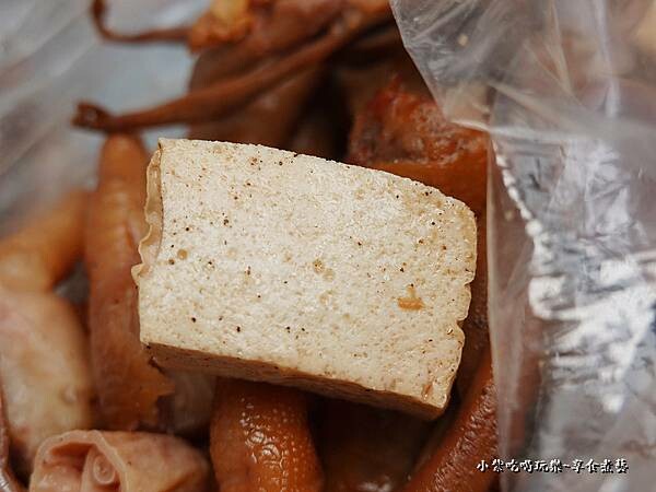 百頁豆腐-鴨腳妹煙燻冰滷味.jpg 百頁豆腐-鴨腳妹煙燻冰滷味.jpg