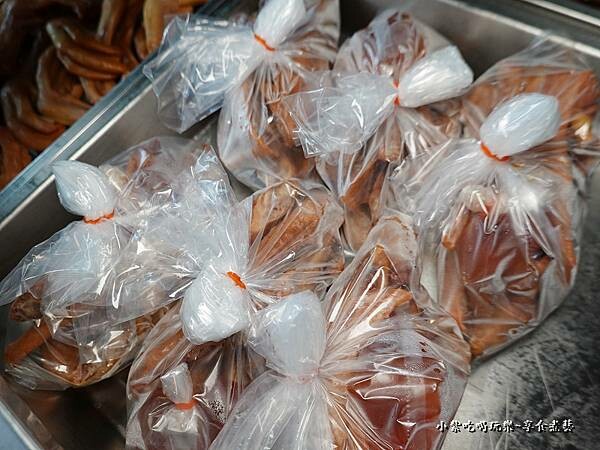 鴨翅袋裝-鴨腳妹煙燻冰滷味.jpg 鴨翅袋裝-鴨腳妹煙燻冰滷味.jpg