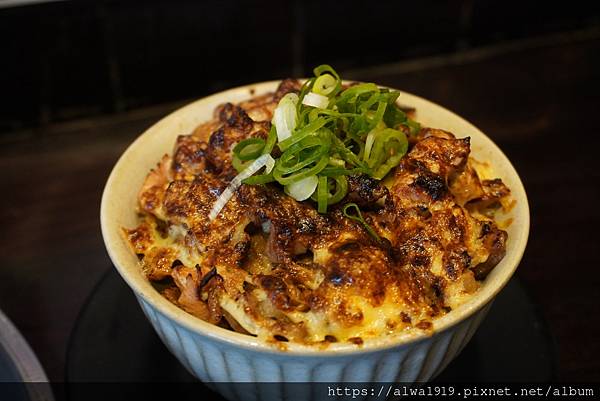 【台南美食推薦】寶來軒拉麵。濃厚豚骨、滑順雞白湯、限定叉燒飯