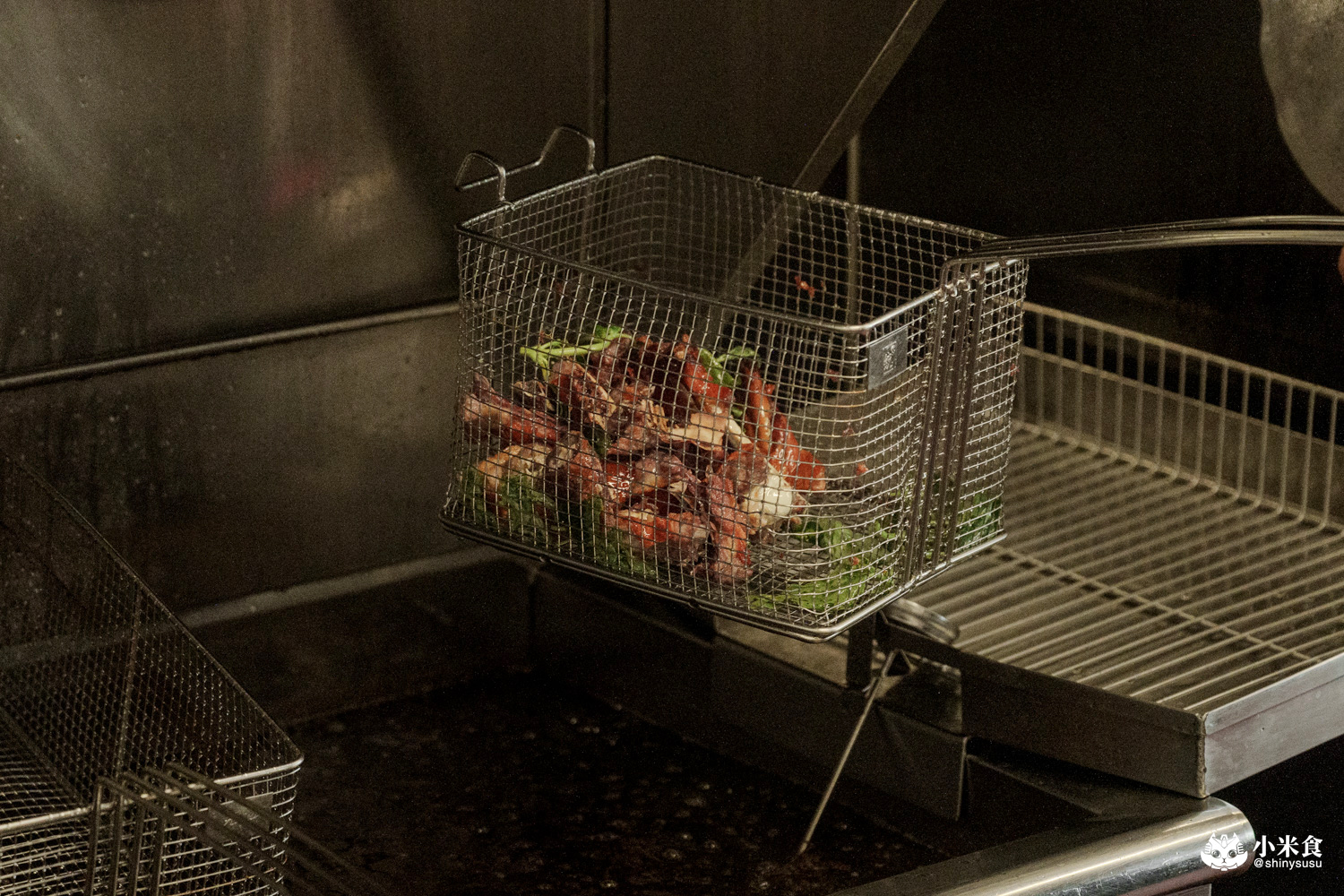 嘉義縣民雄鄉鴨沐農-烤鴨專賣店|民雄一鴨三吃,酸菜鴨架湯是必點!2025嘉義烤鴨推薦