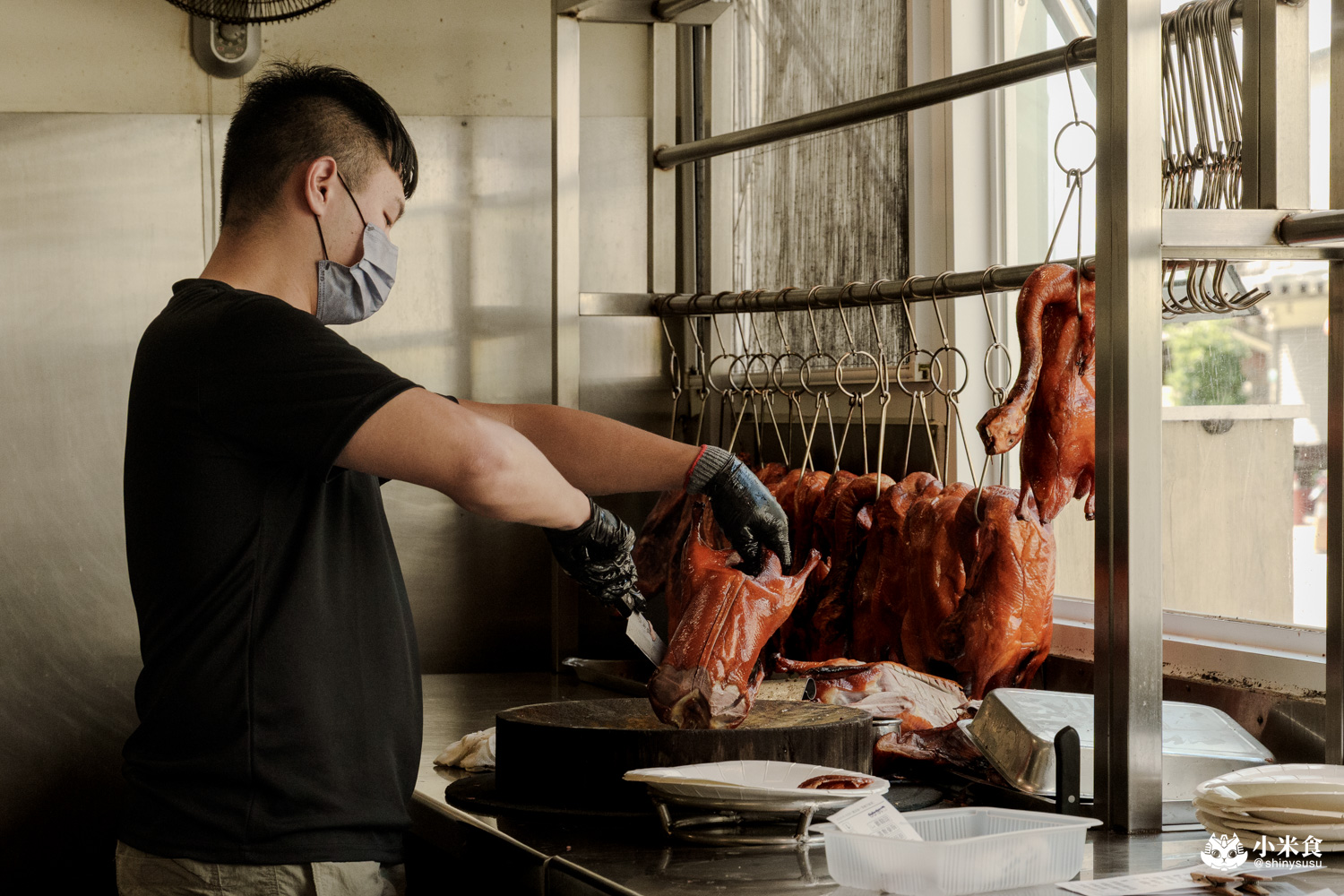 嘉義縣民雄鄉鴨沐農-烤鴨專賣店|民雄一鴨三吃,酸菜鴨架湯是必點!2025嘉義烤鴨推薦