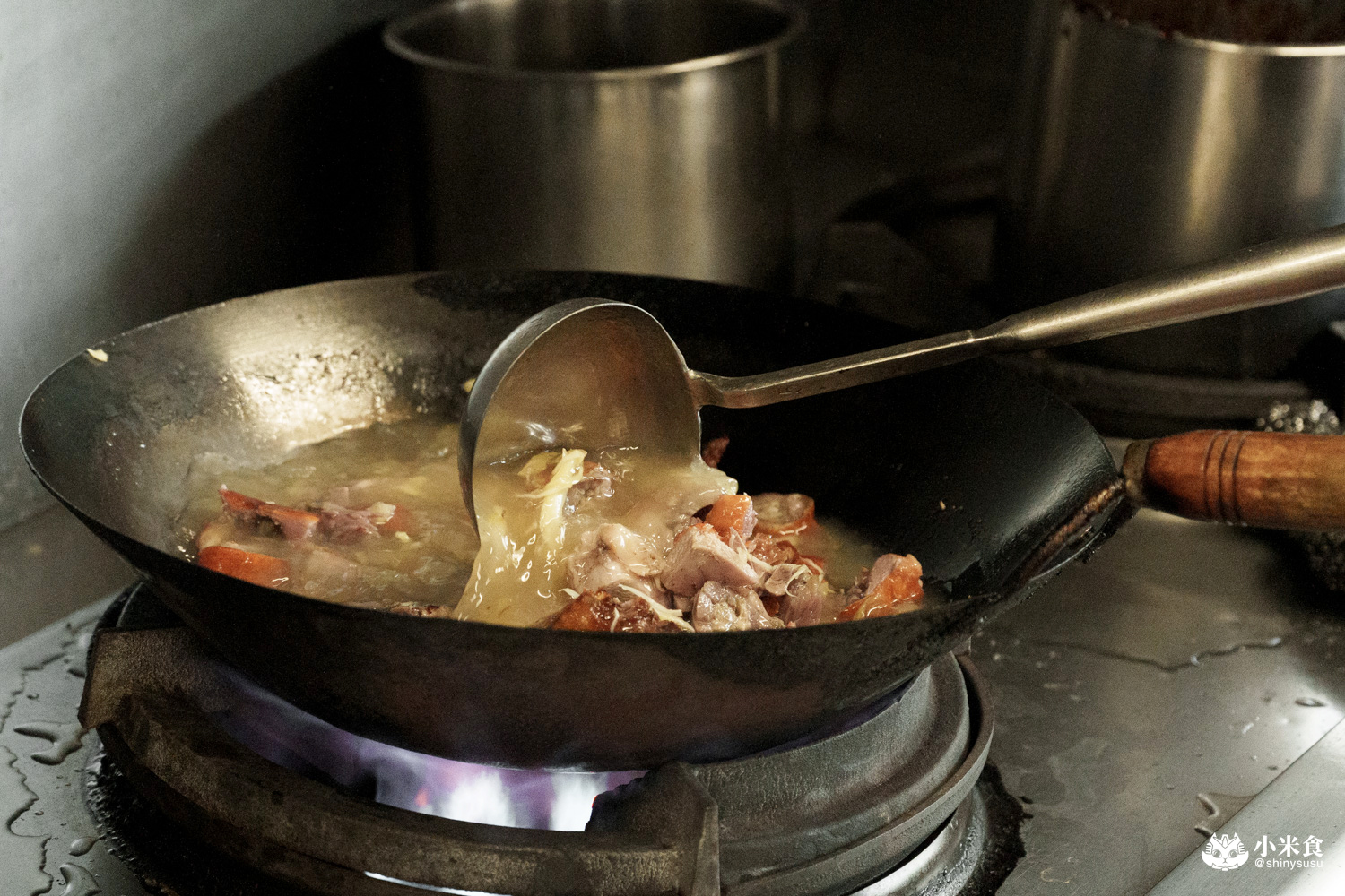 嘉義縣民雄鄉鴨沐農-烤鴨專賣店|民雄一鴨三吃,酸菜鴨架湯是必點!2025嘉義烤鴨推薦