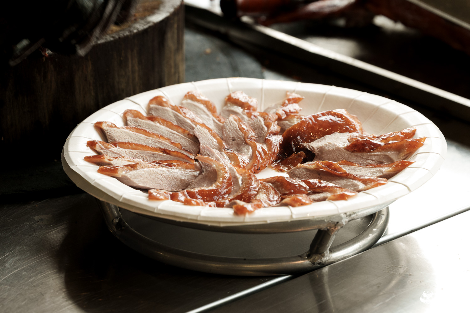 嘉義縣民雄鄉鴨沐農-烤鴨專賣店|民雄一鴨三吃,酸菜鴨架湯是必點!2025嘉義烤鴨推薦