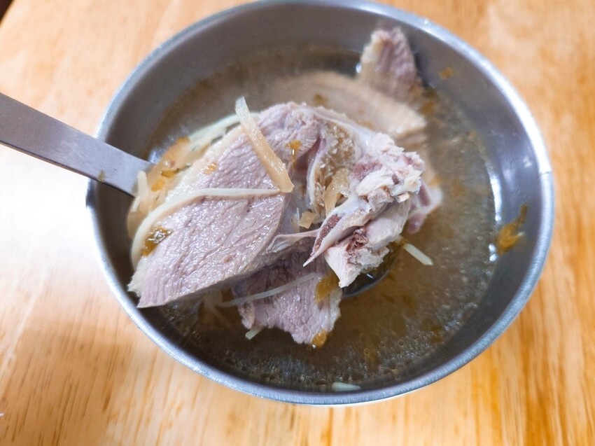 [捷運西湖站美食推薦]祖傳30多年的西湖市場美食-鴨香飽