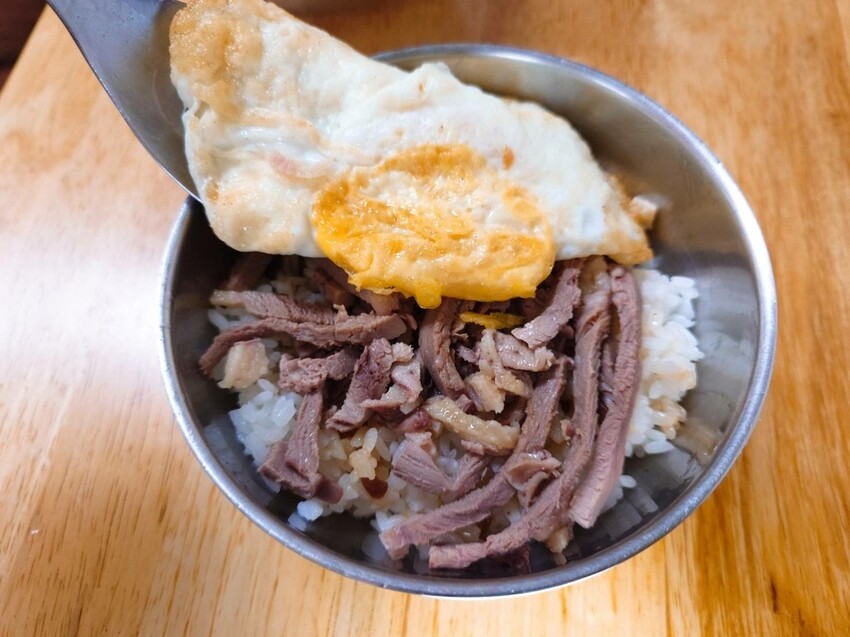 [捷運西湖站美食推薦]祖傳30多年的西湖市場美食-鴨香飽