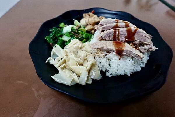 台北市內湖區台北內湖美食推薦/三十年老店內湖美食『鴨香飽』/捷運西湖站西湖市場附近美食/內湖科學園區美食/隱藏在內湖