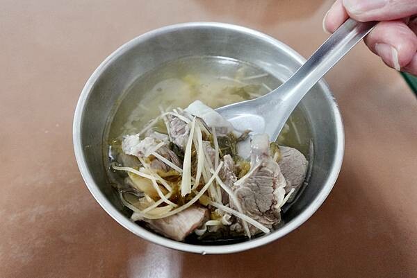 台北市內湖區台北內湖美食推薦/三十年老店內湖美食『鴨香飽』/捷運西湖站西湖市場附近美食/內湖科學園區美食/隱藏在內湖