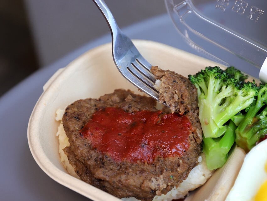 路易莎咖啡也有簡餐了!只有這門市才吃得到?!