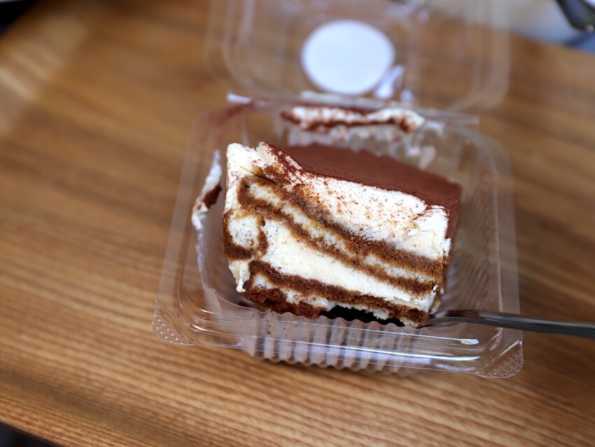 路易莎咖啡也有簡餐了!只有這門市才吃得到?!