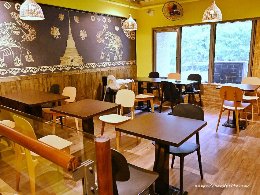 都都泰TUK•TUK THAI|台中平價泰式料理推薦,口味道地,還有可愛嘟嘟車可以拍照