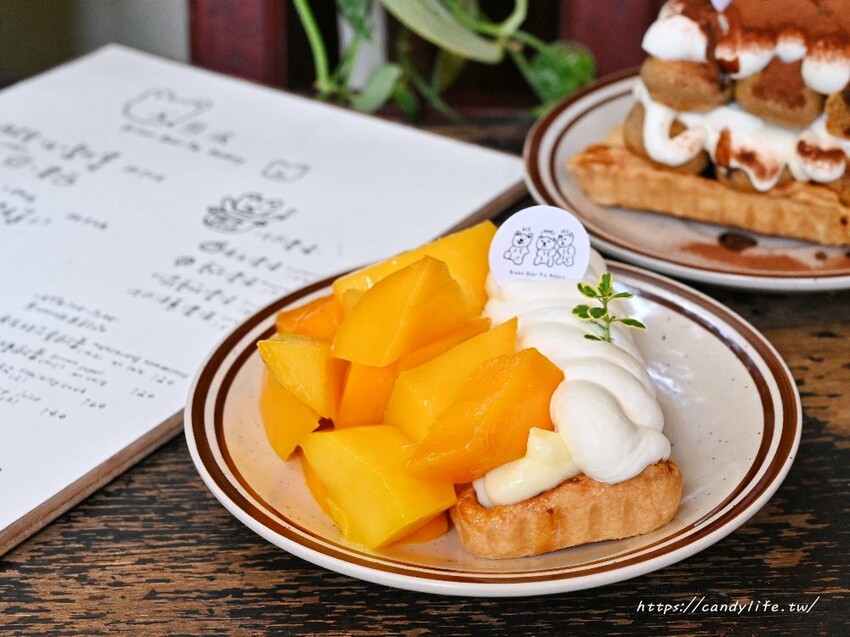 熊派｜隱身在台中老宅中的創意鹹、甜派，還有超可愛熊熊拿鐵必點！