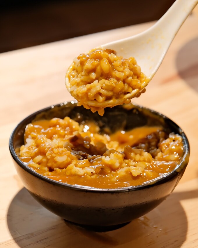 【新莊美食推薦】濃氣屋幸福店～新莊平價拉麵必吃，來自日本福岡的連鎖拉麵店，內用咖哩飯免費～