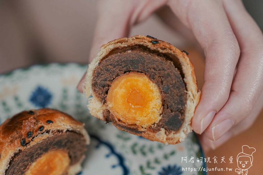 【中秋節宅配】米香伯蛋黃酥,傳承四十年的好味道,彰化伴手禮推薦 – 阿君的玩食天堂