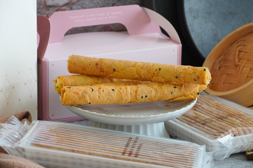 員林這間蛋黃酥季節不分，天天熱賣—米香伯開箱實錄 中秋不用等