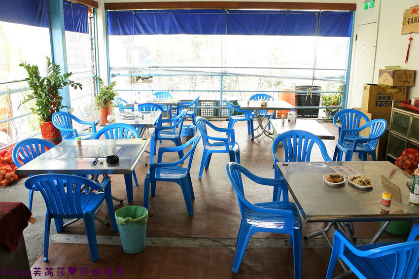 台南小吃【龍園温體牛肉湯】三層牛肉湯超推薦！牛肉滑嫩大塊湯頭超鮮甜.搭配熱炒全家吃飽飽│卡拉ＯＫ歡唱│